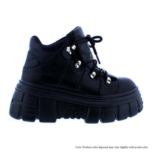 Load image into Gallery viewer, Black Chunky Shoe - Powerful