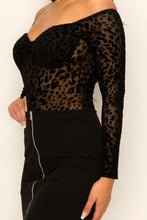 Load image into Gallery viewer, LEOPARD PRINT OFF SHOULDER BODYSUIT